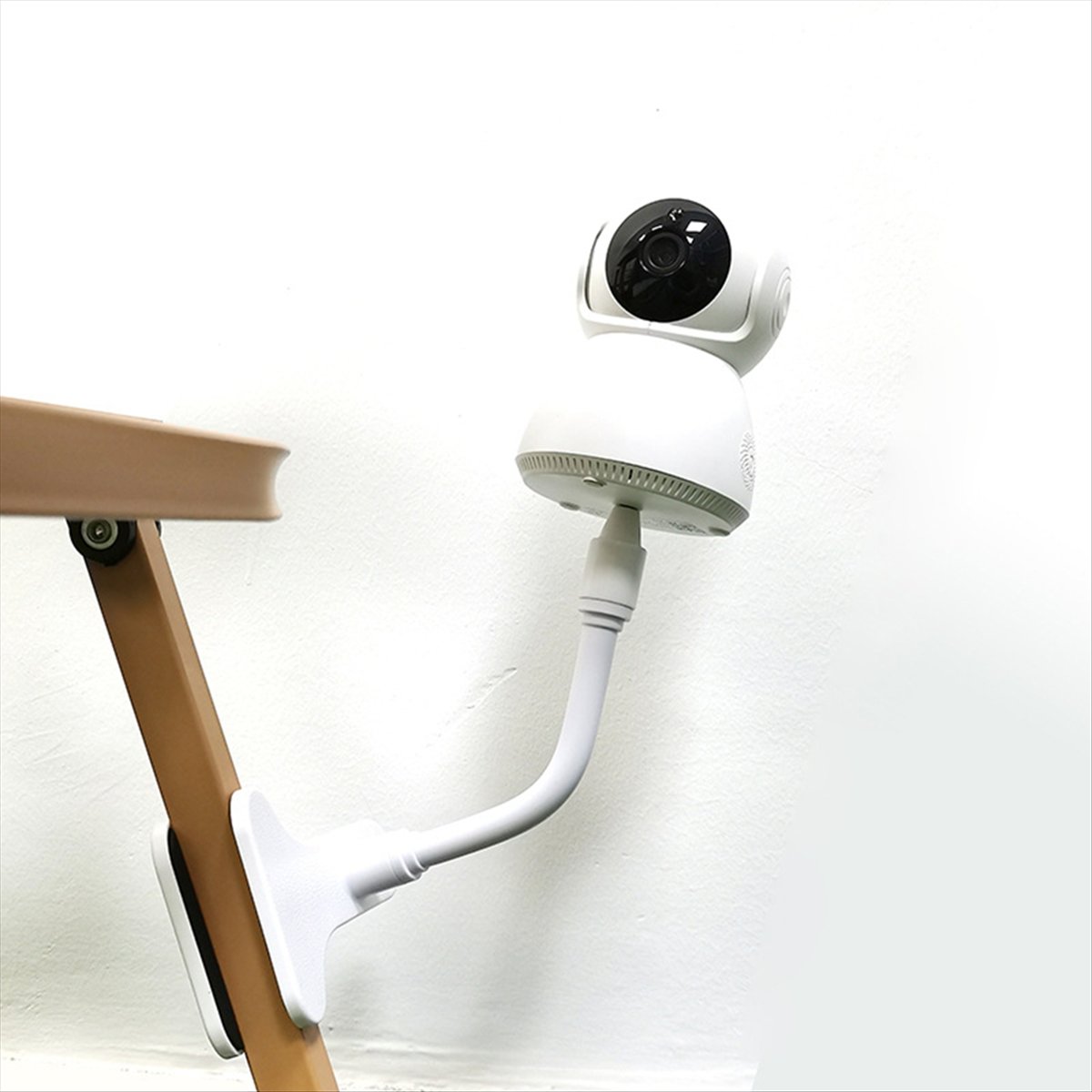 Webcam Stand Clip - Uniwersalny uchwyt na kamerę internetową TCE,